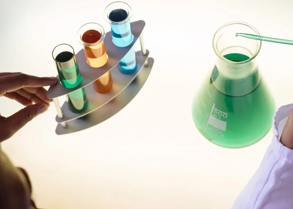  Peroxide-free teeth whitening